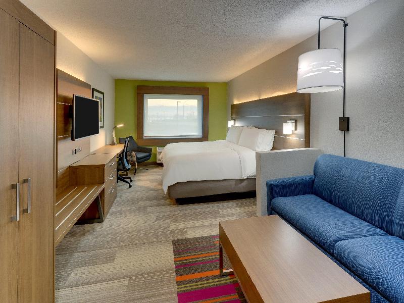 Holiday Inn Express Cincinnati North - Monroe image