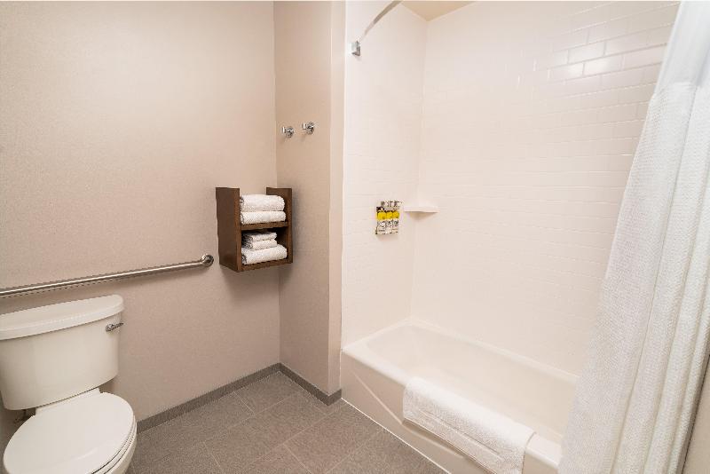 Staybridge Suites Washington DC East - Largo photo 17
