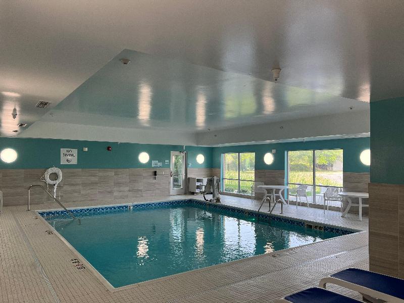 Holiday Inn Express & Suites Michigan City image