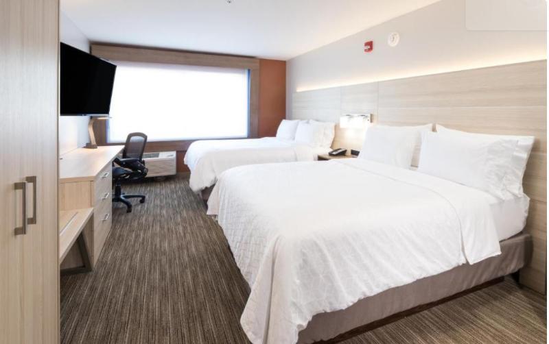 Holiday Inn Express & Suites Michigan City photo 10