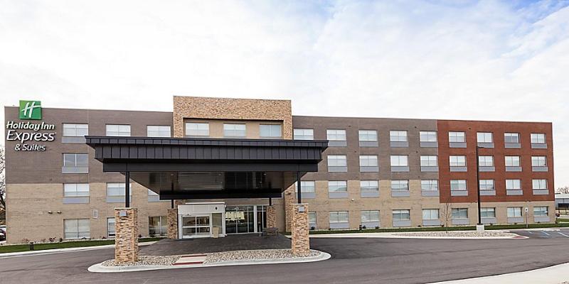 Holiday Inn Express & Suites Michigan City image