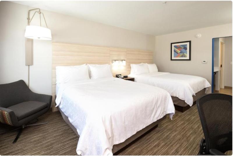 Holiday Inn Express & Suites Michigan City photo 17
