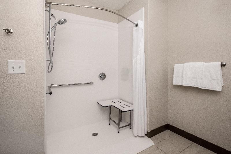 Holiday Inn Exp & Sts Ft Myers Beach-Sanibel G/wy image
