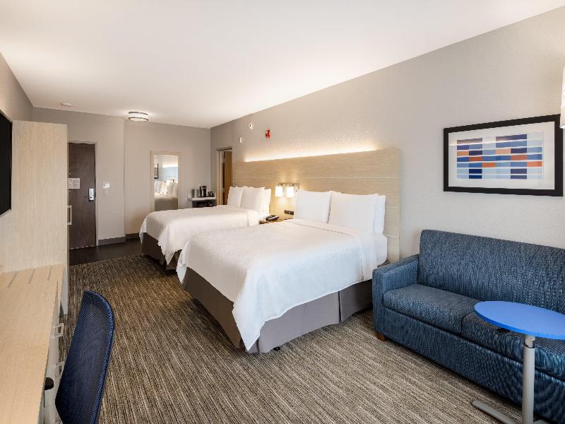 Holiday Inn Exp & Sts Ft Myers Beach-Sanibel G/wy image