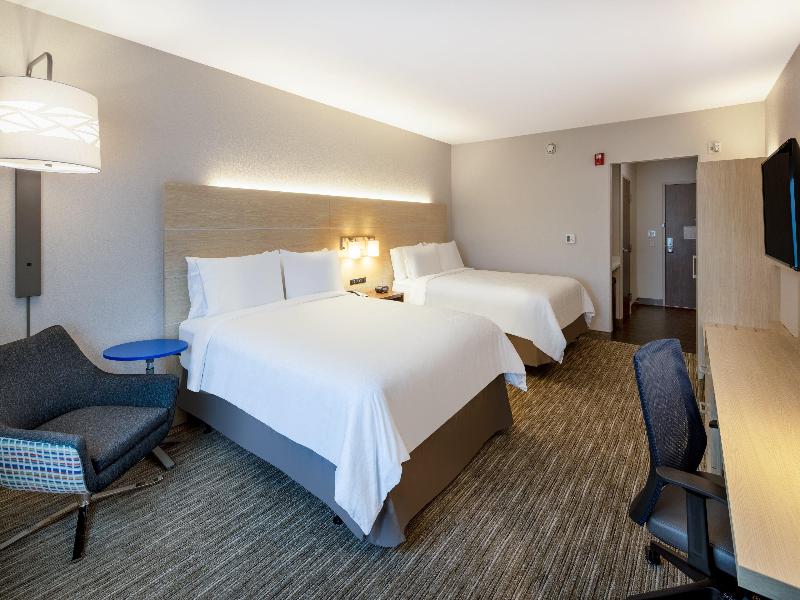 Holiday Inn Exp & Sts Ft Myers Beach-Sanibel G/wy image