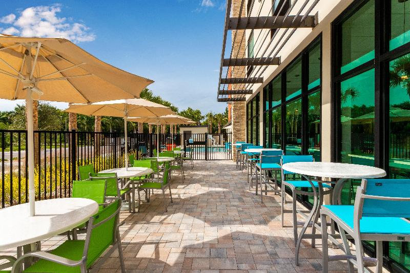 Holiday Inn Exp & Sts Ft Myers Beach-Sanibel G/wy image