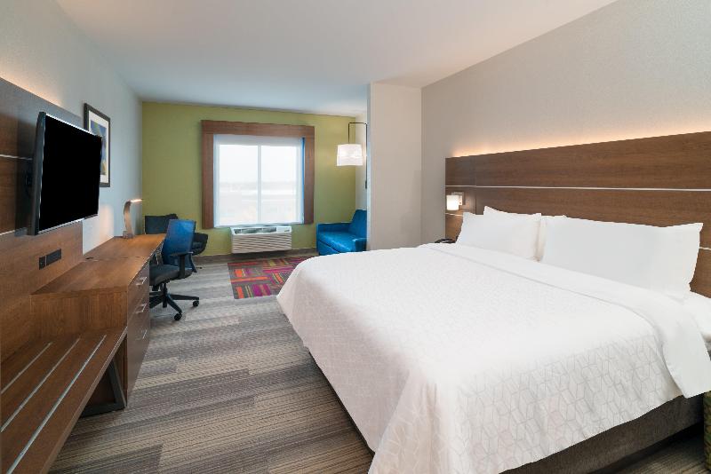 Holiday Inn Express & Suites St Peters image