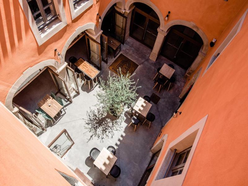 Le Couvent Hostel image