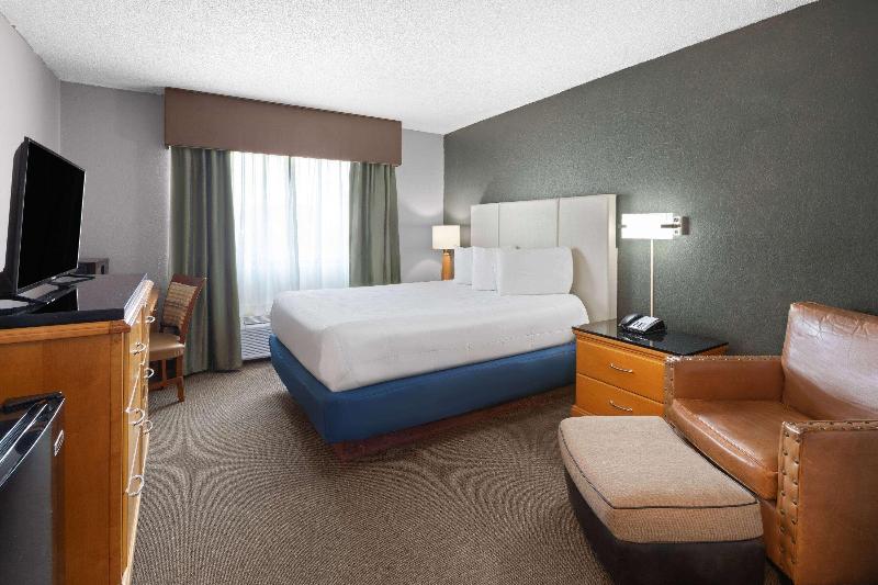 Travelodge By Wyndham Redwood Falls image