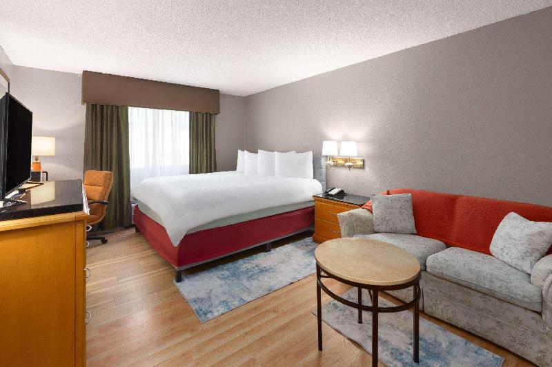 Travelodge By Wyndham Redwood Falls image