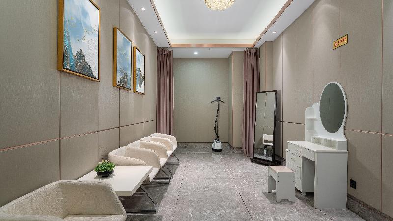 Holiday Inn Express Yinchuan Downtown image