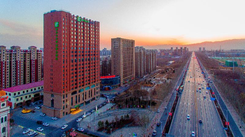 Holiday Inn Express Yinchuan Downtown image