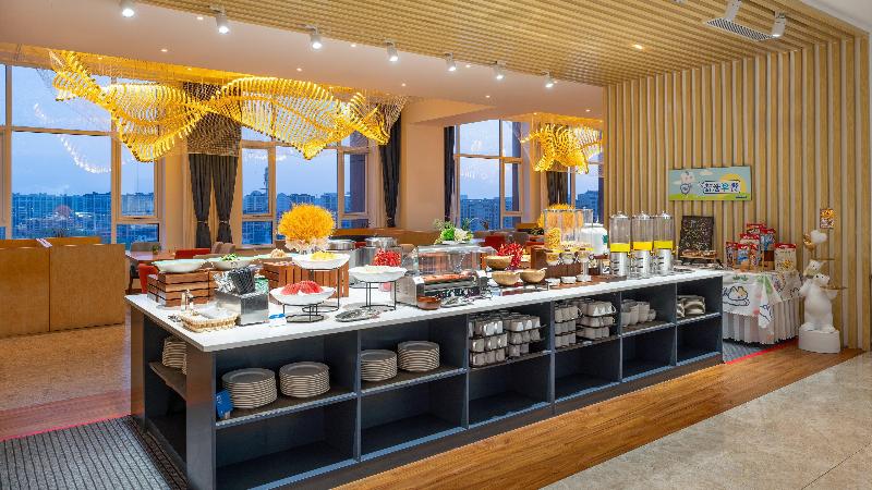 Holiday Inn Express Yinchuan Downtown image