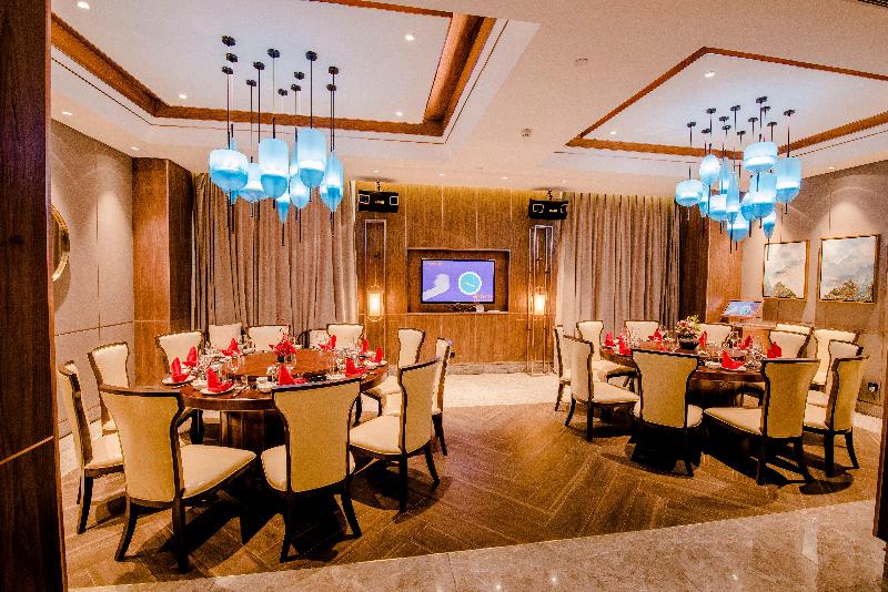 Holiday Inn Express Yinchuan Downtown image