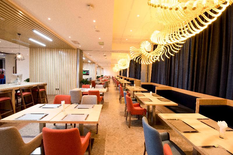 Holiday Inn Express Yinchuan Downtown image