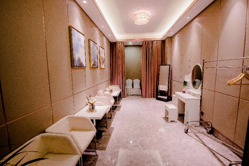 Holiday Inn Express Yinchuan Downtown image