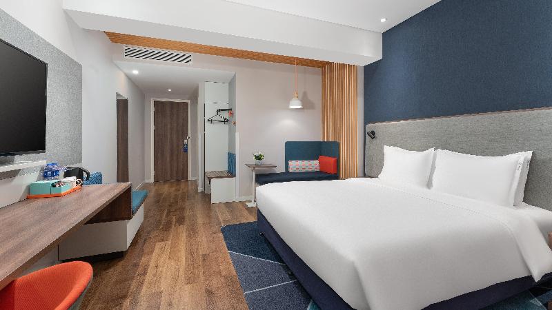 Holiday Inn Express Yinchuan Downtown image