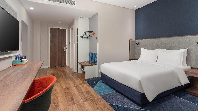 Holiday Inn Express Yinchuan Downtown image