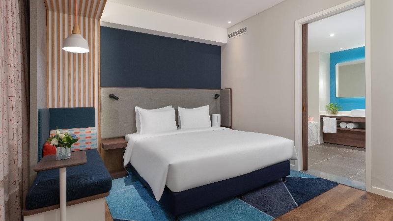 Holiday Inn Express Yinchuan Downtown image