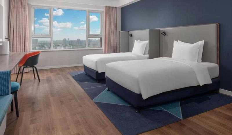 Holiday Inn Express Yinchuan Downtown image