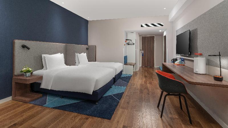Holiday Inn Express Yinchuan Downtown image