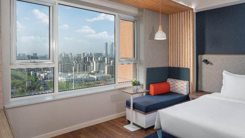 Holiday Inn Express Yinchuan Downtown image