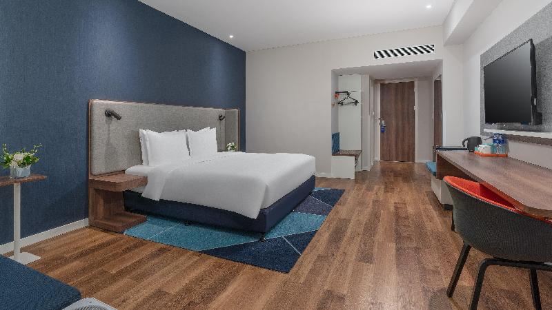 Holiday Inn Express Yinchuan Downtown image