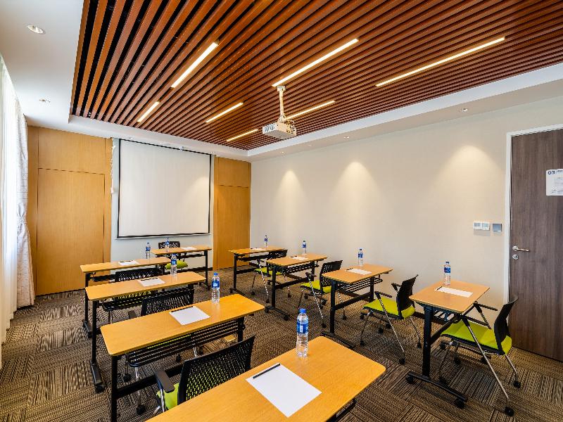 Holiday Inn Express Litang image 8
