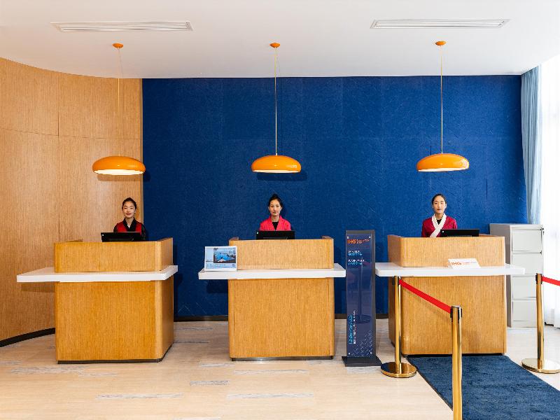 Holiday Inn Express Litang image