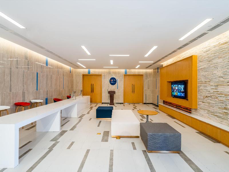 Holiday Inn Express Litang image