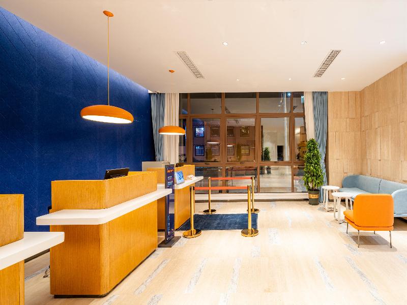 Holiday Inn Express Litang image