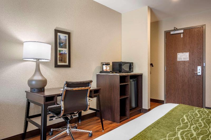 Comfort Inn Connellsvill image
