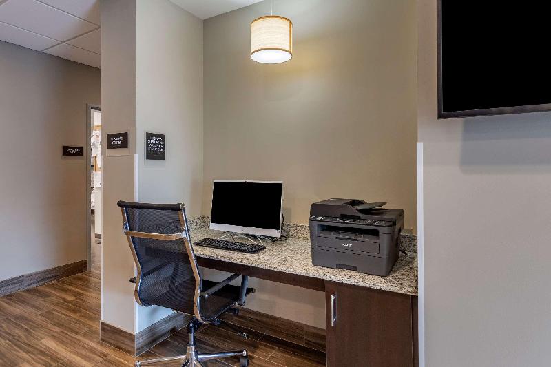 Mainstay Suites Bowling Green North image