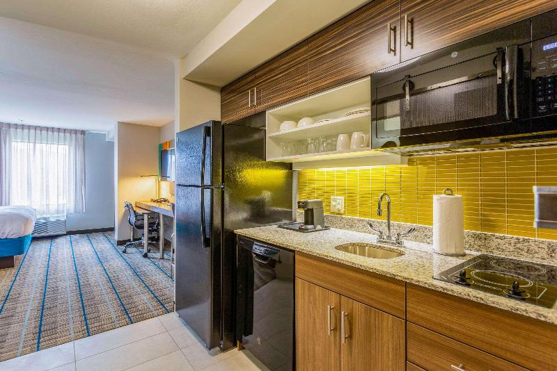Mainstay Suites Bowling Green North image