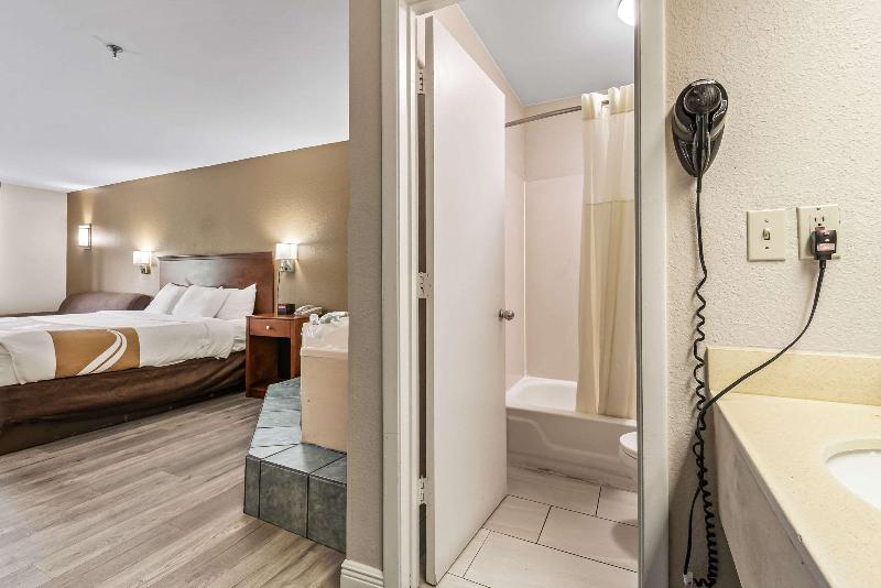 Quality Inn Quincy - Tallahassee West image