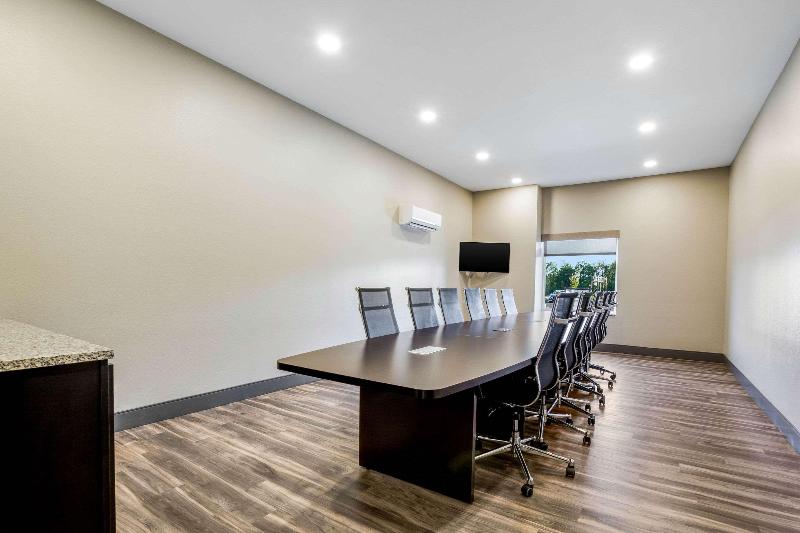 Mainstay Suites Winfield Teays Valley image