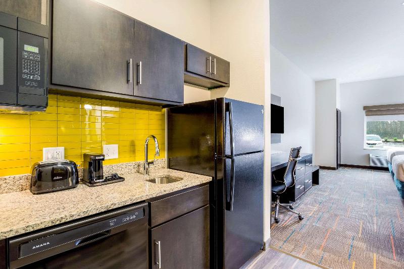 Mainstay Suites Winfield Teays Valley image