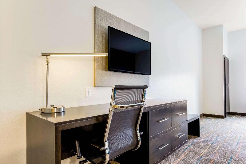 Mainstay Suites Winfield Teays Valley image