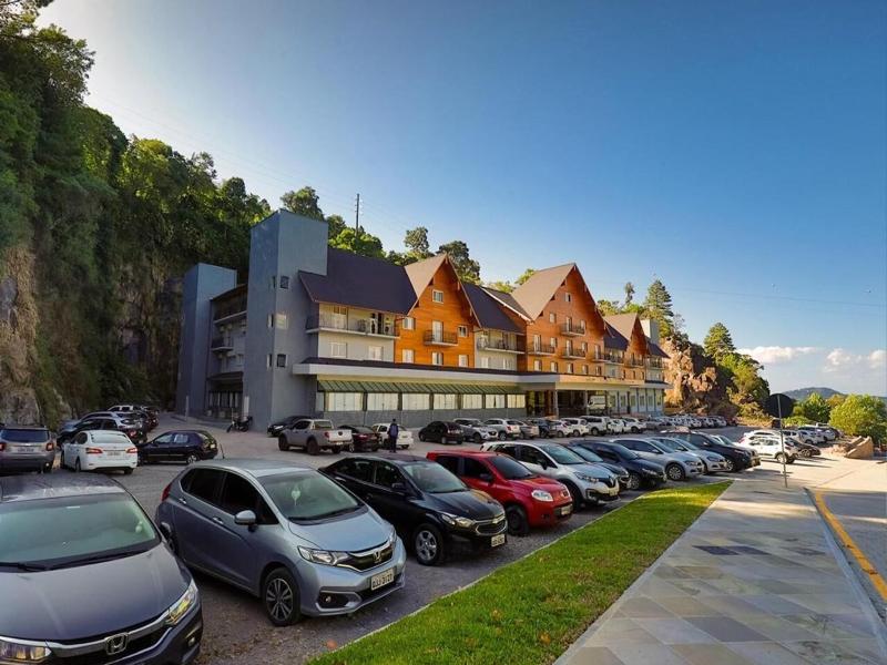 Sky Palace Hotel