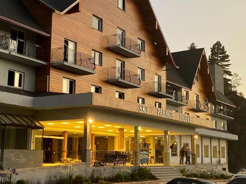 Sky Palace Hotel