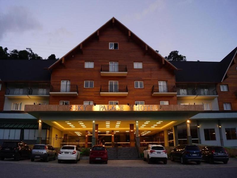 Sky Palace Hotel