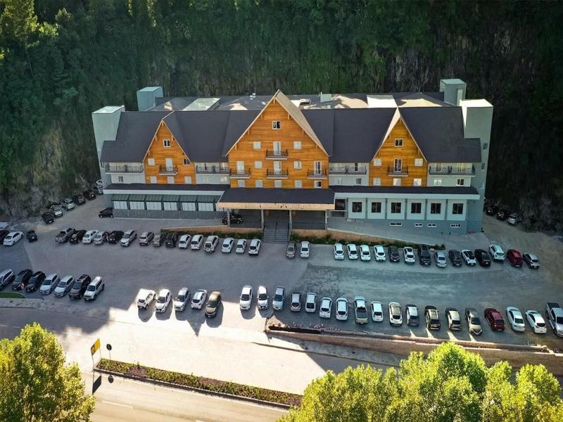 Sky Palace Hotel