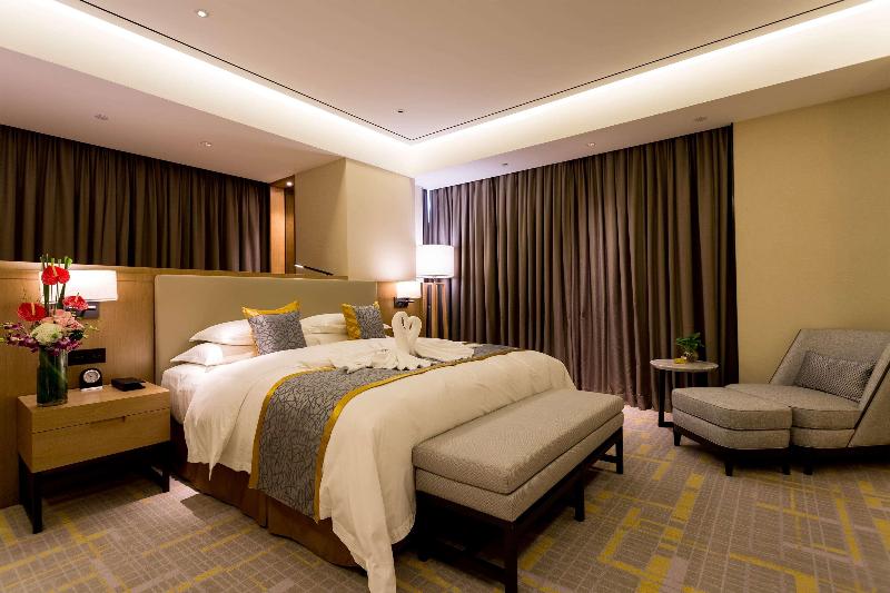 Howard Johnson By Wyndham Glory Plaza Chenghai image