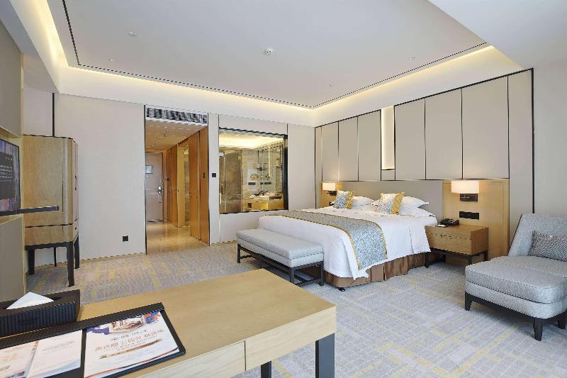 Howard Johnson By Wyndham Glory Plaza Chenghai image