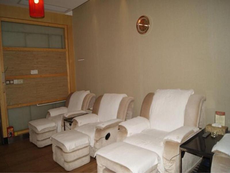 ROYAL PRINCE HOTEL image
