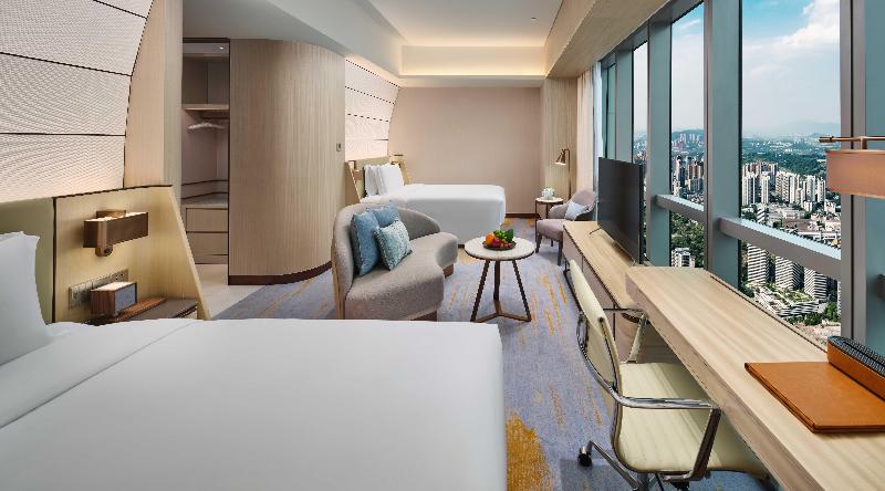 Intercontinental Hotels Chongqing Raffles City image