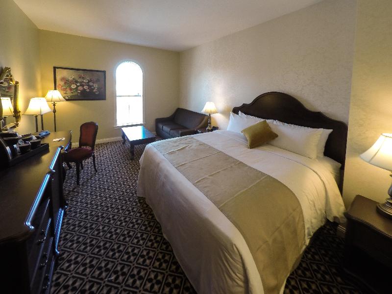 The Mount Vernon Grand image