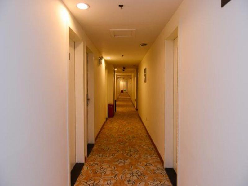 7 Days Inn Shanghai Dabaishu Branch — photo 3