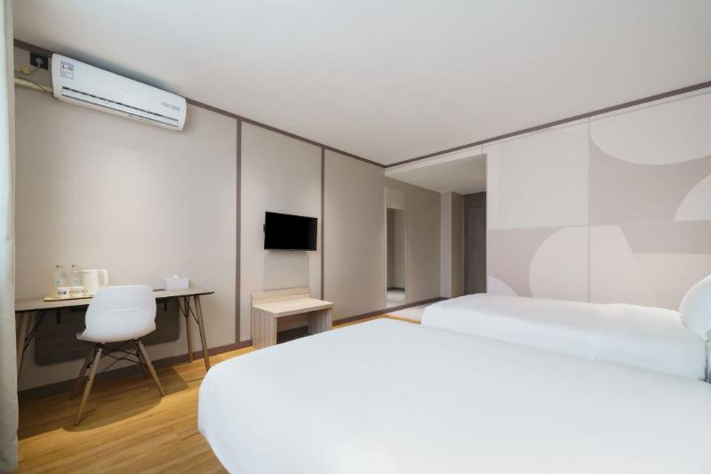 Hanting Hotel Guangzhou Gangding East image