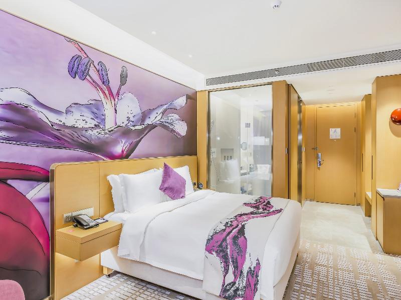 Novotel Zhengzhou Airport Hotel image